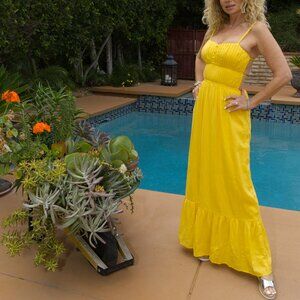 Lucy yellow maxi dress